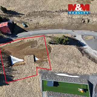 Prodej komerčního pozemku 1673 m&sup2; Loučná pod Klínovcem