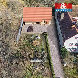 Prodej stavební parcely 615 m&sup2; Vroutek