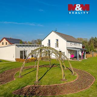 Prodej rodinného domu 266 m&sup2; Řečany nad Labem
