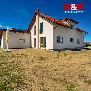 Prodej rodinného domu 226 m&sup2; Vědomice