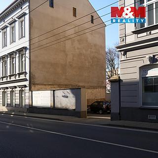 Pronájem komerčního pozemku 265 m&sup2; Teplice
