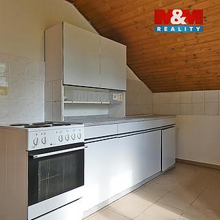 Pronájem bytu 1+1 40 m&sup2; Červené Pečky
