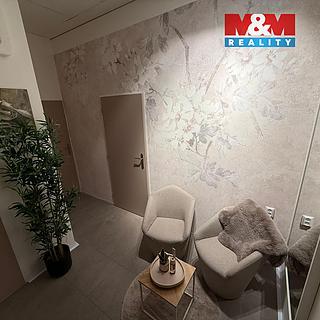Pronájem obchodu 6 m&sup2; Hradec Králové