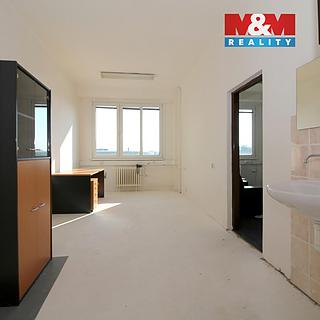 Pronájem kanceláře 38 m&sup2; Hradec Králové