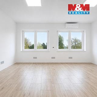 Pronájem kanceláře 25 m&sup2; Uherské Hradiště