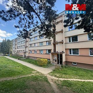 Pronájem bytu 2+1 58 m&sup2; Povrly