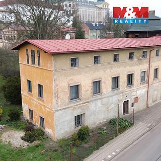 Prodej rodinného domu 320 m&sup2; Broumov