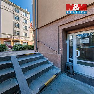 Prodej obchodu 147 m&sup2; Karlovy Vary