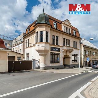 Prodej činžovního domu 680 m&sup2; Bílina