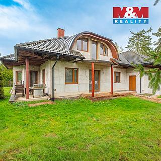 Prodej rodinného domu 236 m&sup2; Čtyřkoly