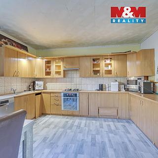 Prodej rodinného domu 340 m&sup2; Sokolov