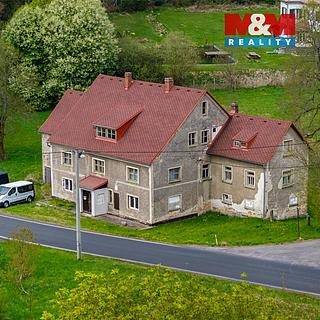 Prodej rodinného domu 620 m&sup2; Lobendava