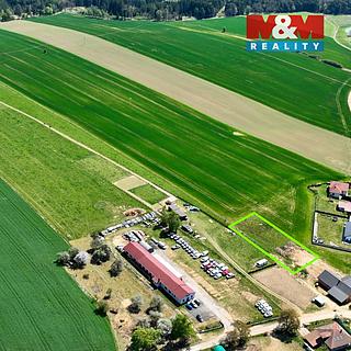 Prodej stavební parcely 1600 m&sup2; Bácovice