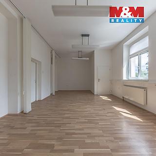 Pronájem kanceláře 57 m&sup2; Zdiby