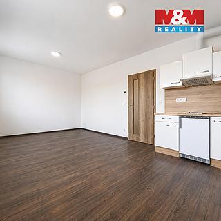 Pronájem bytu 1+kk, garsoniery 27 m&sup2; Zlín