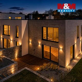 Prodej rodinného domu 201 m&sup2; Velké Popovice