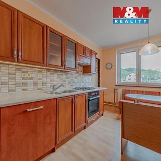 Prodej bytu 4+1 82 m&sup2; Střelná