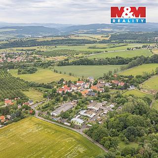 Prodej zemědělské usedlosti 3835 m&sup2; Žalany