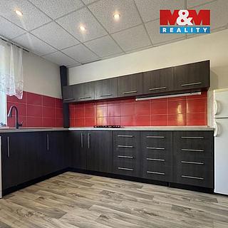 Prodej rodinného domu 306 m&sup2; Jirkov