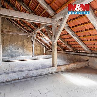 Prodej půdního prostoru 126 m&sup2; Praha