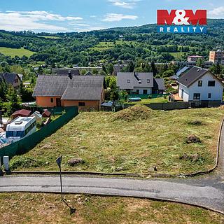 Prodej stavební parcely 758 m&sup2; Jílové