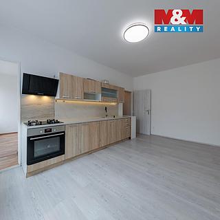 Pronájem bytu 2+1 60 m&sup2; Karlovy Vary