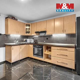 Prodej rodinného domu 220 m&sup2; Luže
