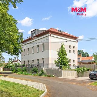 Prodej bytu 4+kk 158 m&sup2; Křížkový Újezdec