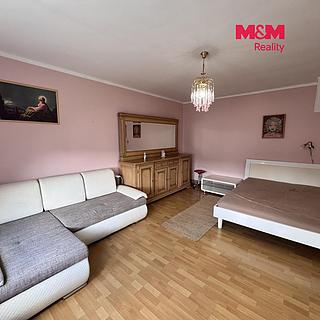 Pronájem bytu 2+kk 45 m&sup2; Děčín