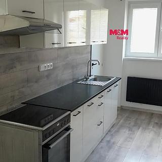 Pronájem bytu 2+1 64 m&sup2; Březnice
