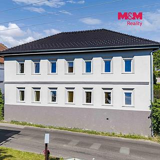 Pronájem rodinného domu 302 m&sup2; Vrátno