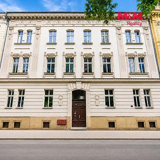 Pronájem bytu 4+kk 105 m&sup2; Hradec Králové