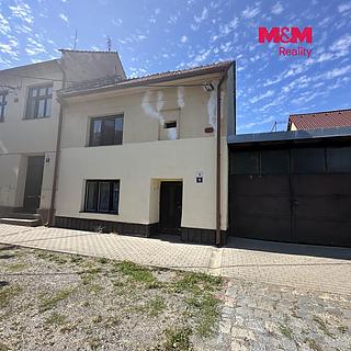 Prodej rodinného domu 238 m&sup2; Ivanovice na Hané