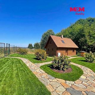 Prodej zahrady 570 m&sup2; Rovná