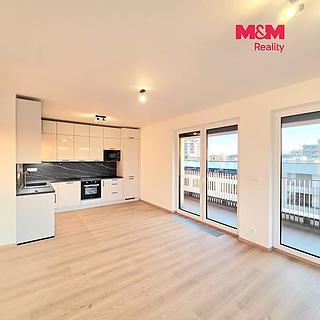 Pronájem bytu 2+kk 67 m&sup2; Praha