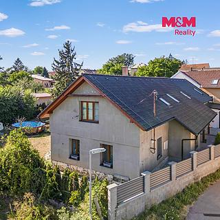Prodej rodinného domu 210 m&sup2; Neumětely
