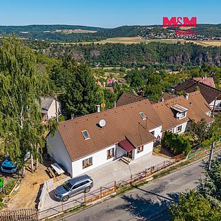 Prodej rodinného domu 200 m&sup2; Račice