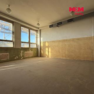 Pronájem skladu 996 m&sup2; Buštěhrad