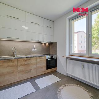 Pronájem bytu 3+1 63 m&sup2; Planá