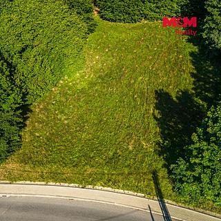 Prodej stavební parcely 1950 m&sup2; Oldřichov v Hájích