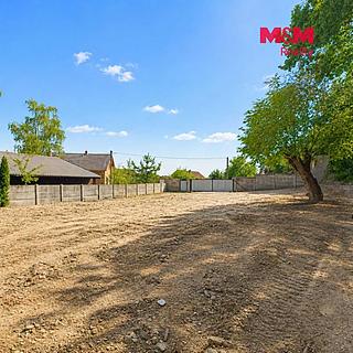 Prodej stavební parcely 460 m&sup2; Bělkovice-Lašťany
