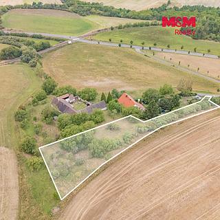 Prodej stavební parcely 3359 m&sup2; Petrovice