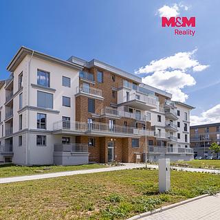 Pronájem bytu 3+kk 82 m&sup2; Pardubice
