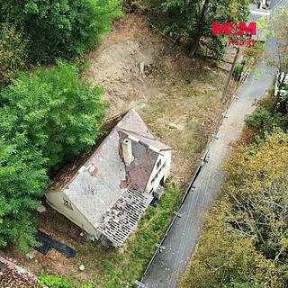 Prodej stavební parcely 360 m&sup2; Lomnice