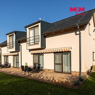 Prodej činžovního domu 244 m&sup2; Dříteč