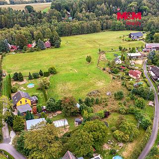 Prodej stavební parcely 1899 m&sup2; Arnoltice