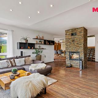 Prodej rodinného domu 290 m&sup2; Chuchelna