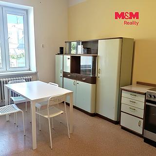 Pronájem bytu 1+1 55 m&sup2; Police nad Metují