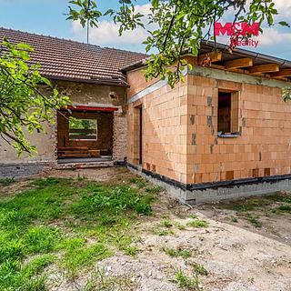 Prodej rodinného domu 234 m&sup2; Sadská