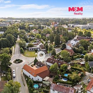 Prodej restaurace 128 m&sup2; Dolní Břežany